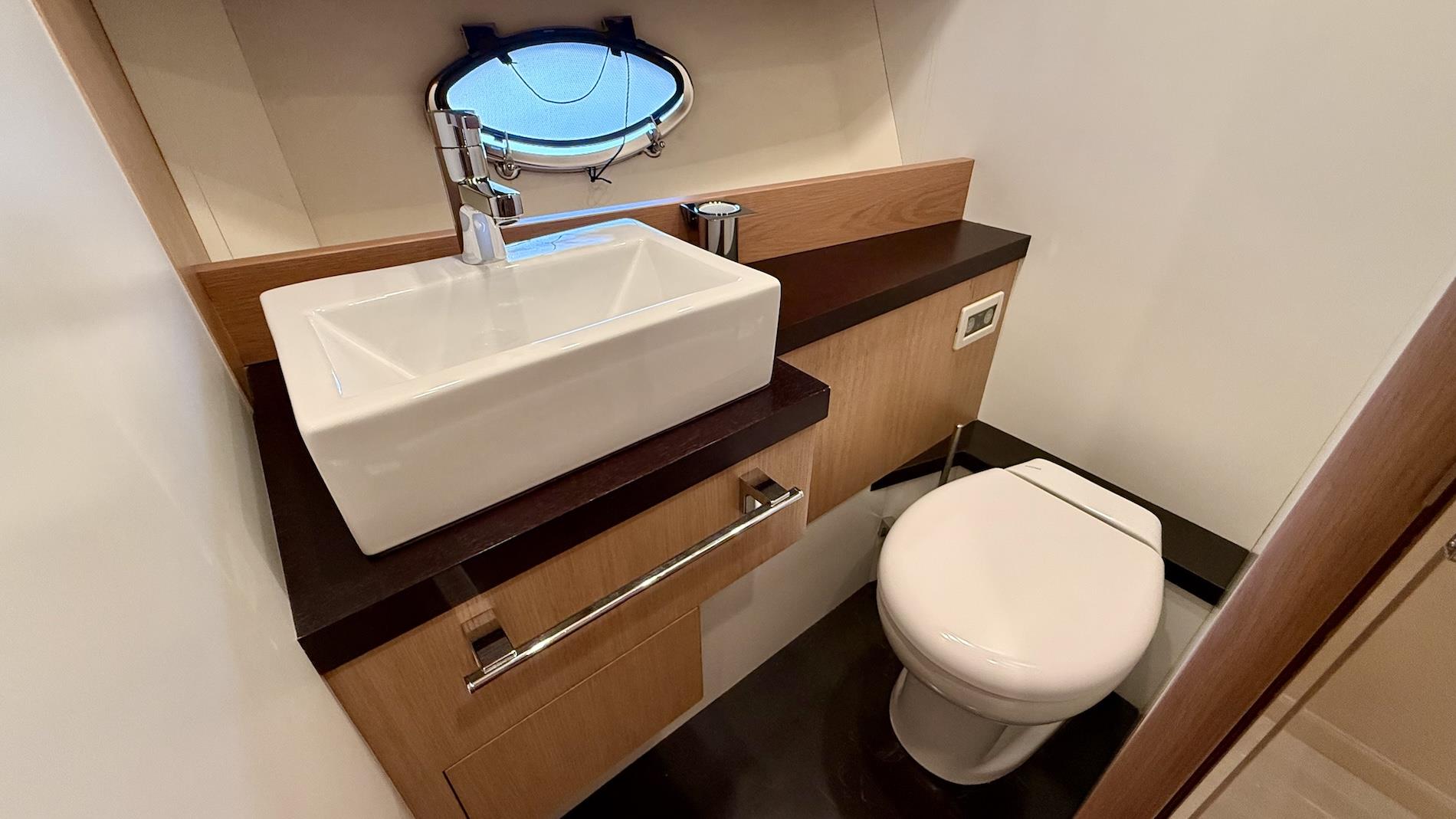 2007 ASTONDOA 59' GLX 